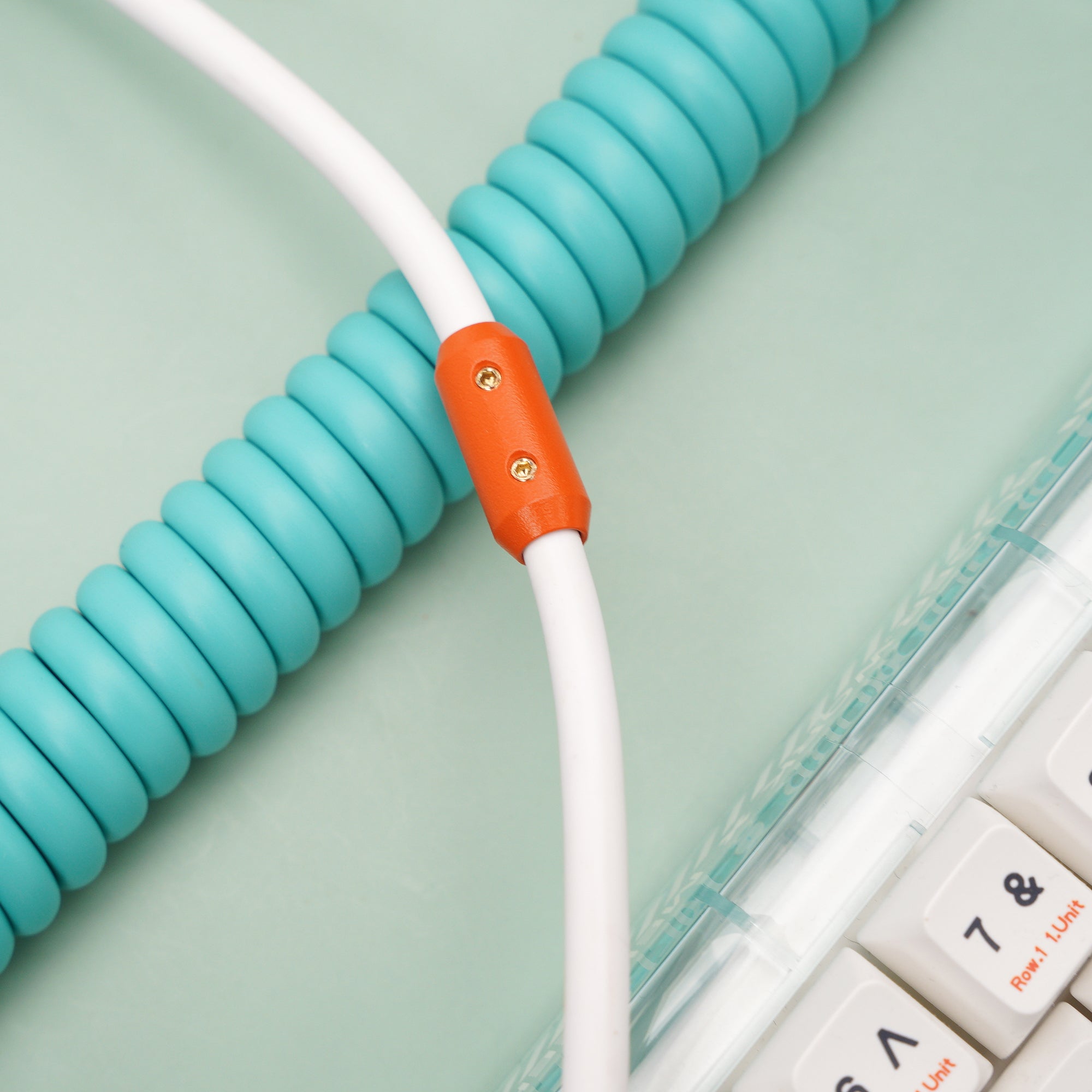 MelGeek カスタマイズ TPU ラバー コイル状 USB C ケーブル キーボード側にオレンジ色のアビエイター コイル付き